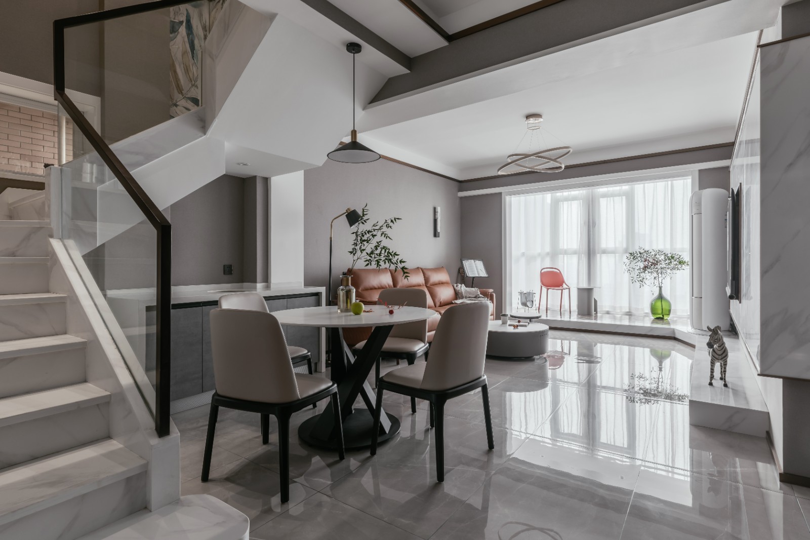 原本我不想选流行大众灰，但看完这套刚完工的新房，我改观了！