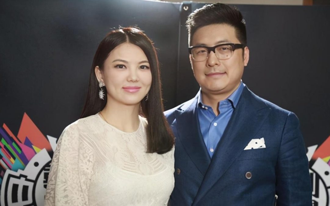 郑合惠子|王岳伦净身出户，12年婚姻不过一场笑话，女儿态度早说明一切