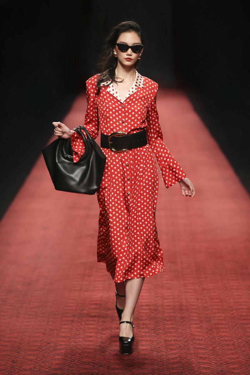 羊城派 深圳时装周刮起一阵“复古风”,讲述旧时光的时髦故事