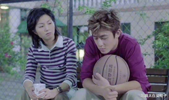 三姨太在买裙子|陈冠希才是男人中的狠角色，他真的值得阿娇那么喜欢！遇到别放手