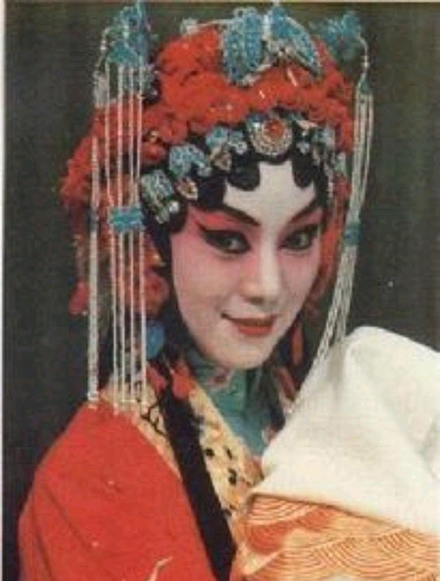 京剧|这四位京剧名家可惜了：刘桂娟、雷英、关栋天、王珮瑜