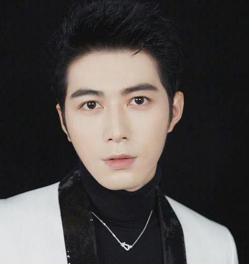 杨紫|今日看点：龚俊 陈学冬 檀健次 张云龙 杨紫 彭小苒 关晓彤