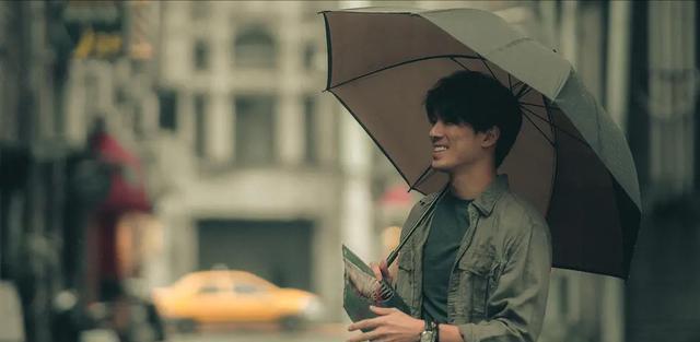 青春弑恋|从《海鸥》到《青春弑恋》，审视青春的跳脱与冲撞