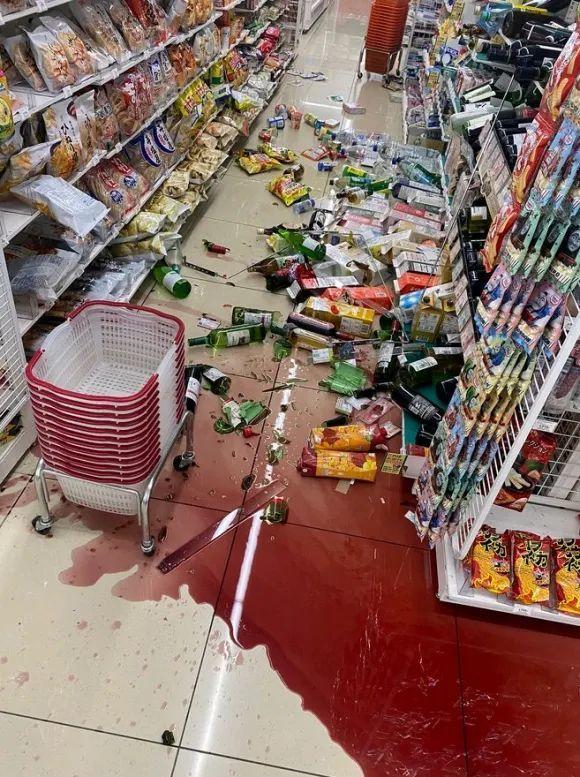 前沿大观察 日本7.1级地震后，宅男晒老婆照哭惨，国内网友却纷纷酸了