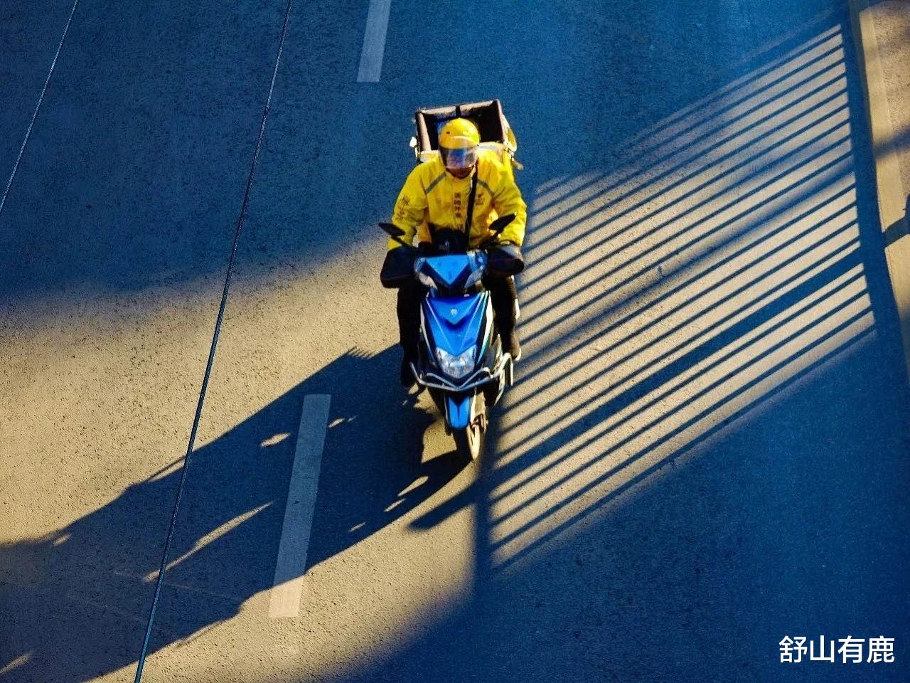 外卖员|“我48岁失业，被迫沦为外卖员”：这三个世道的真相，愿你明白