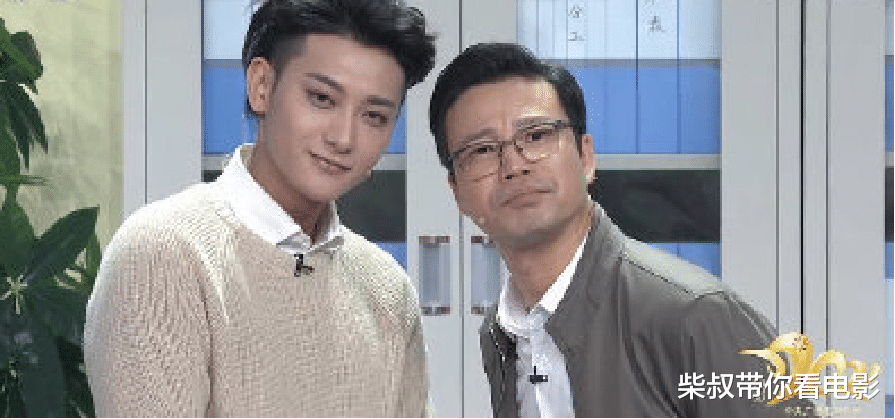 春晚|春晚槽点大集合：王一博差点摔下舞台、薇娅唐艺昕撞衫、零点报时出误差