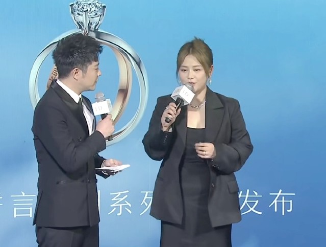 马思纯|吉他手刘佳：祝马思纯和张哲轩新婚快乐！她真的很好