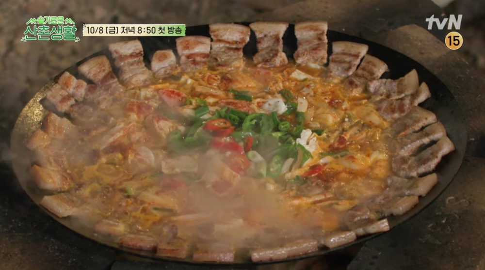 杨幂|韩综《机智山村生活》「医大5人帮」演戏在行，搞综艺也有一套！