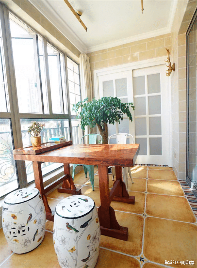 阳台铺什么地砖比较好?阳台怎么设计?