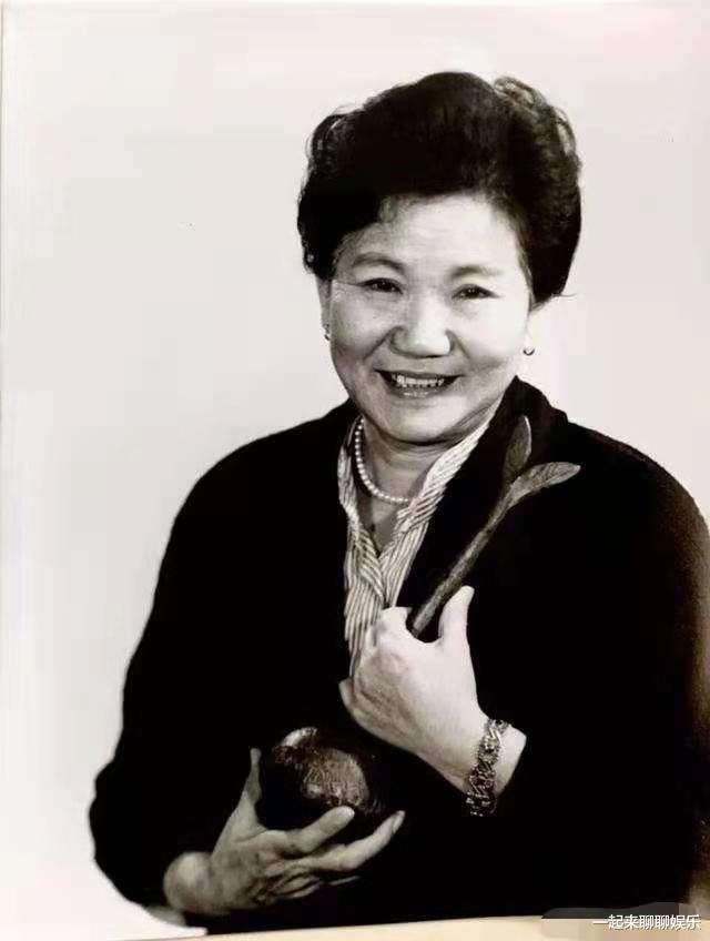 谭耀文|赵丽蓉：改嫁小叔子后丧夫又丧女，晚年为自己选遗照