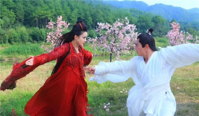 花千骨2|《花千骨2》来袭？当看到女主人选：幸好是你！