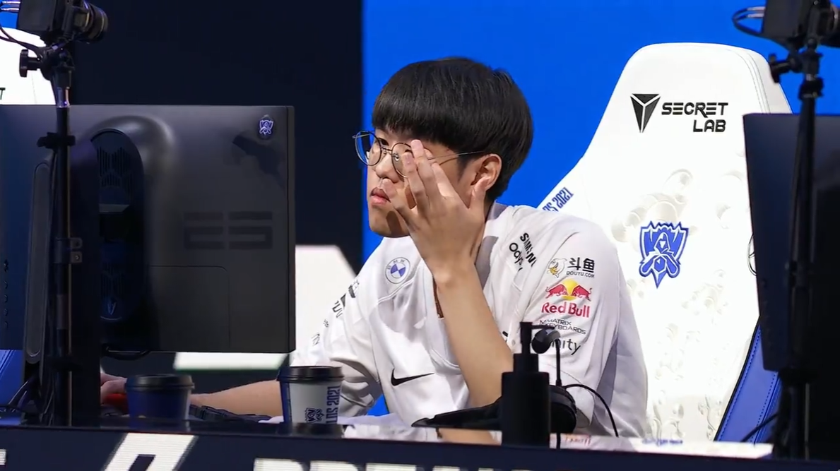 faker|Faker锁死ShowMaker成功！打野抢大龙T1绝杀DK