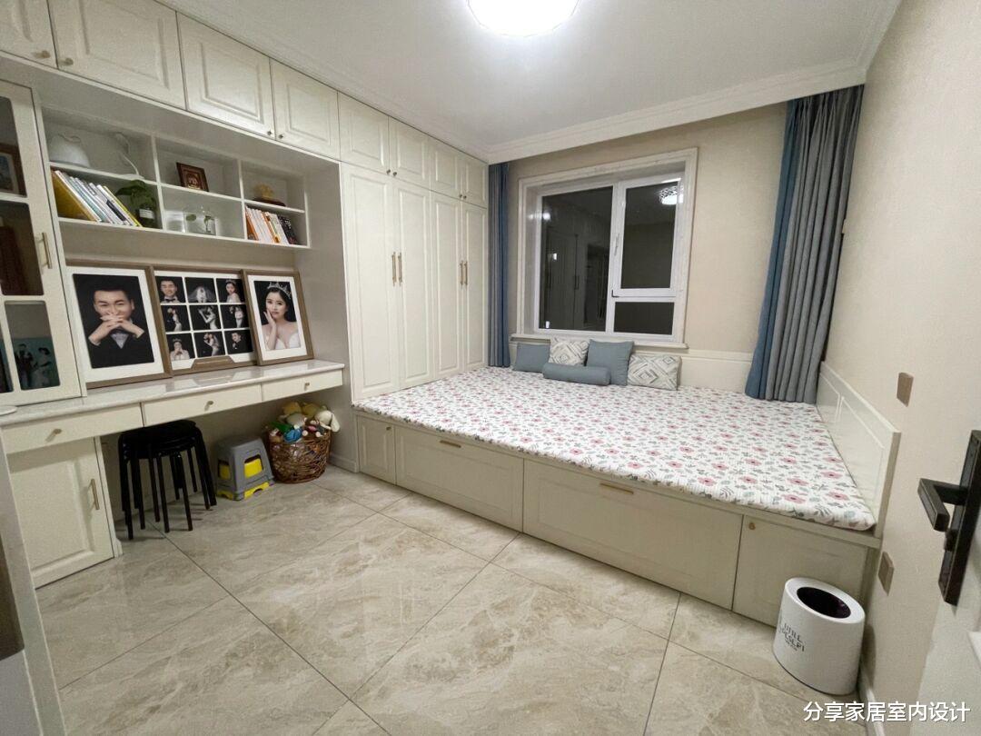 一家三口幸福的新房,效果还不错,尤其是电视墙贴瓷砖非常个性!