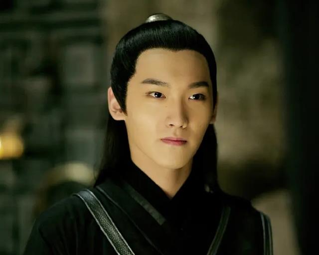 赵丽颖|赵丽颖4年前主演的剧，没把男主捧红，倒把男配捧成了热播剧男主