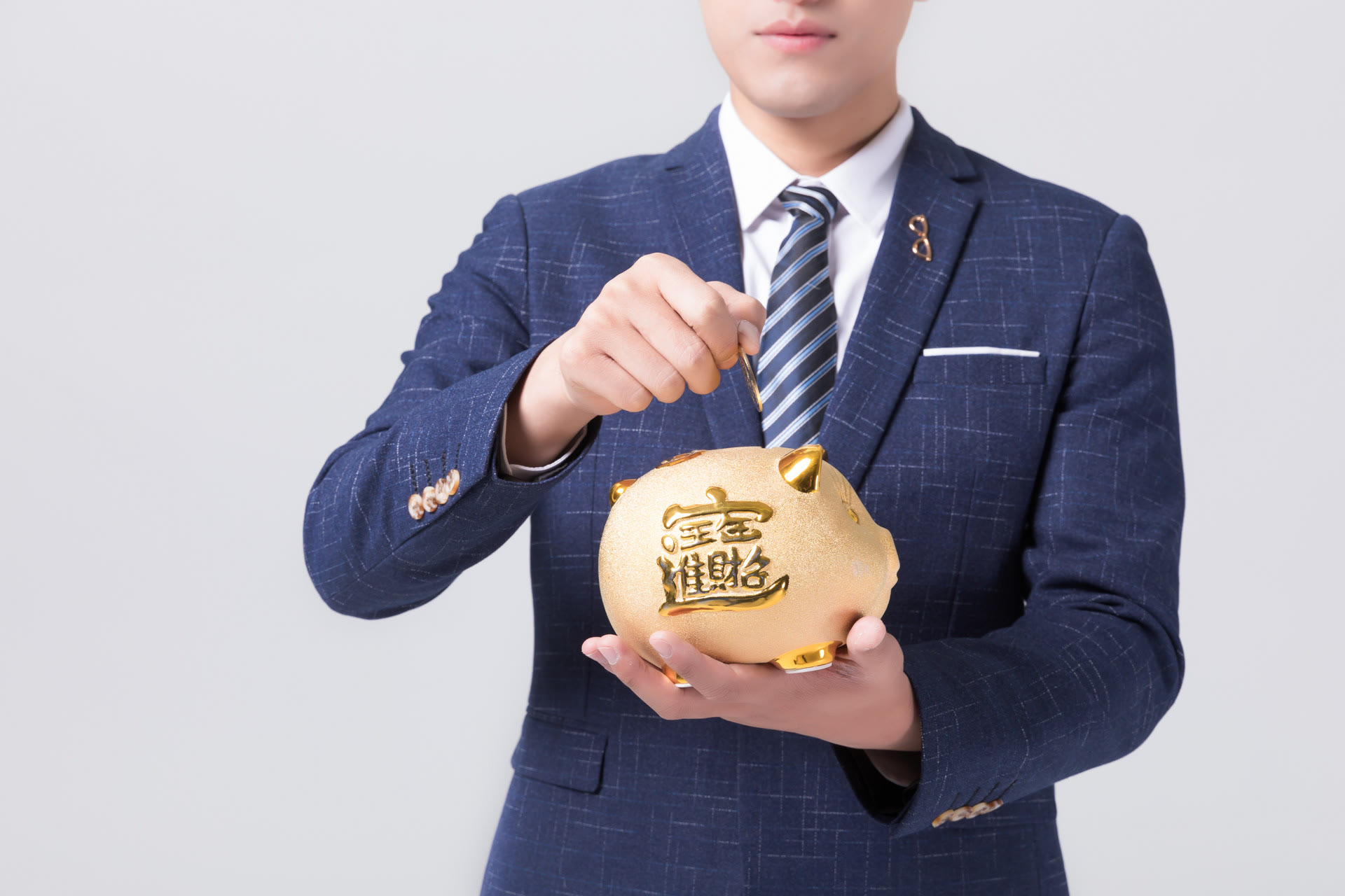 |我，42岁，终于把钱多、事少与离家近三者兼具的工作变成一种现实