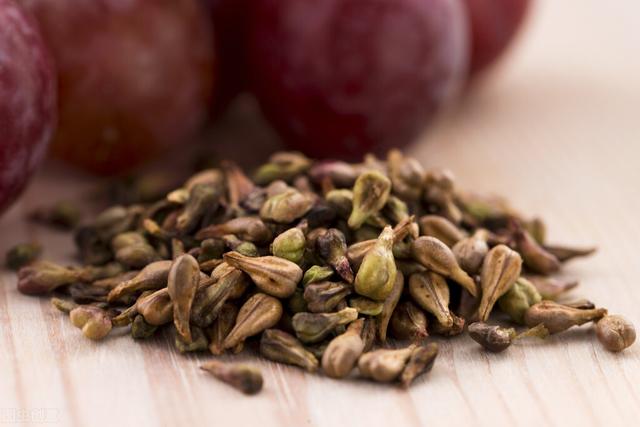 枸杞|4种被“吹上天”却没什么用的食物，提醒你和你父母不再花冤枉钱