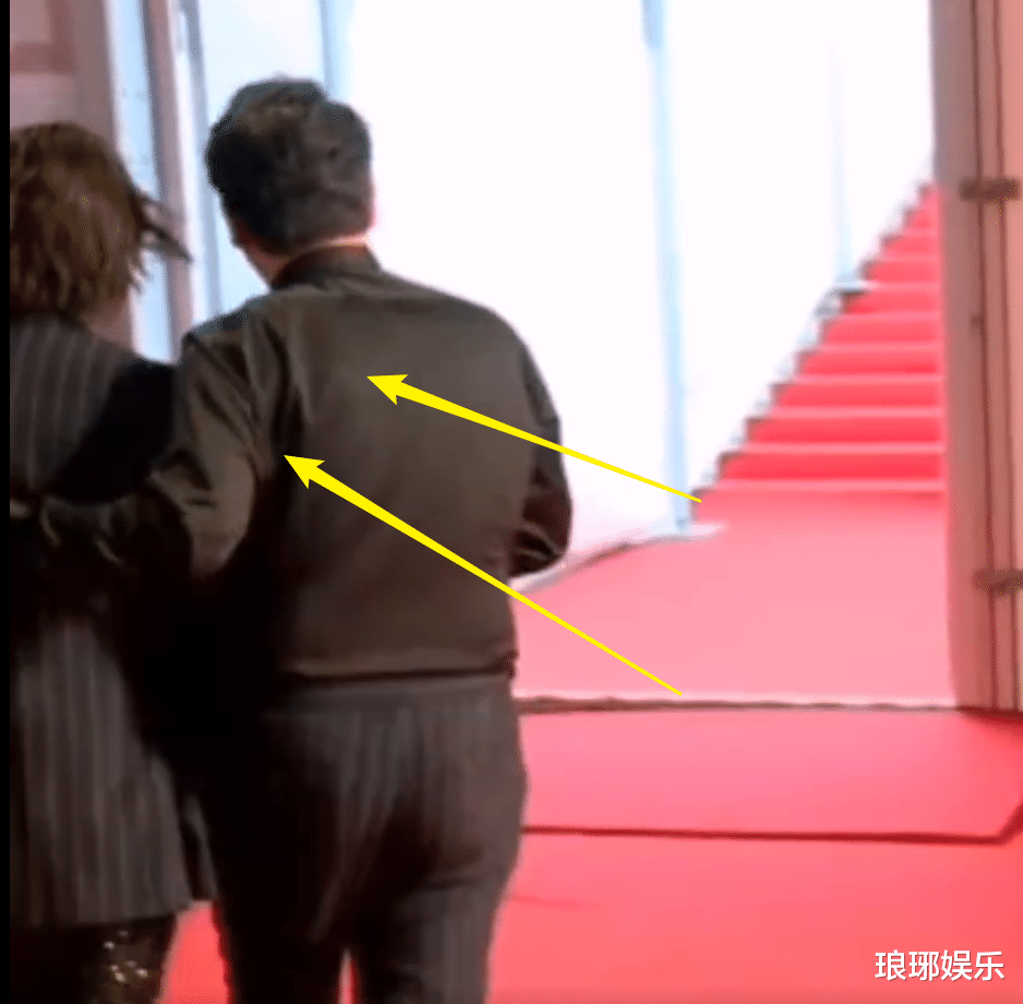 田雨|倪妮走红毯冷得颤抖，有谁注意旁边田雨的举动？情商如何很显然