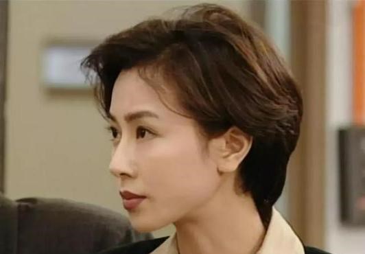 吕思清|老到不像明星，她当红时退出娱乐圈，如今难以回归正常人的生活