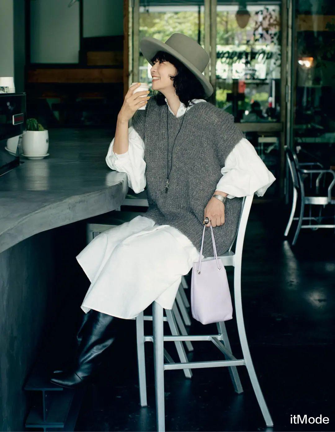 itMode “衬衫+毛衣”叠穿，今年秋冬这样穿真的好看死了！