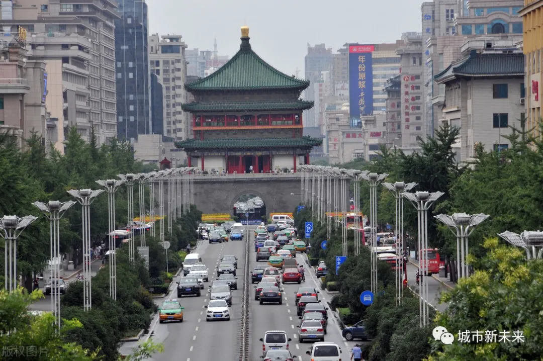 中华城事 西安有必要融入成渝，搭上第四极快车？西安和成渝的差距正不断增大！