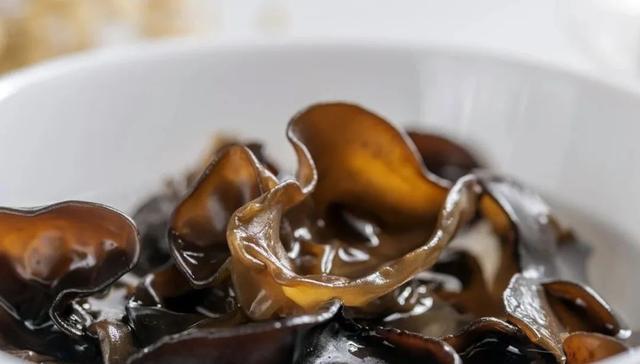 孙燕|研究癌症60年的院士孙燕：要远离癌症，这3种食物尽量少吃或不吃