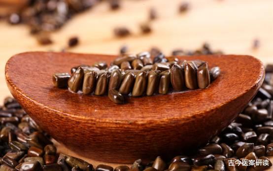 肝脏|经常吃鸡蛋会损害肝脏？医生：不想肝脏提前“报废”，这3物碰不得