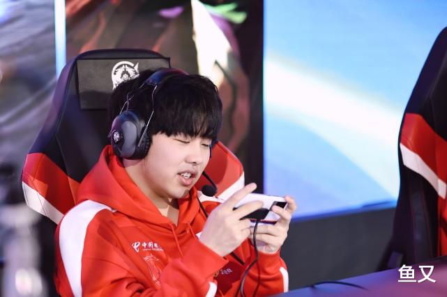 ag战队|湘军PC事件持续发酵,苏沫女友太不懂事,这波操作得罪了多少人