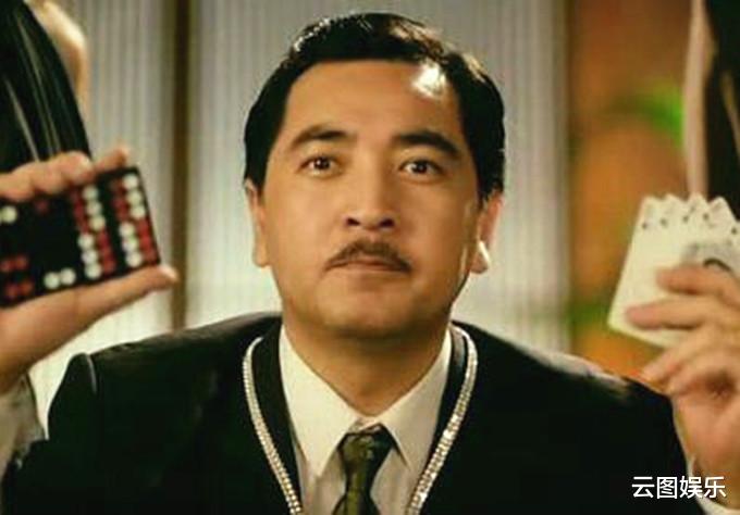 秦沛|秦沛一家三口罕同框，76岁满头白发精神好，与日本妻子已分离2年