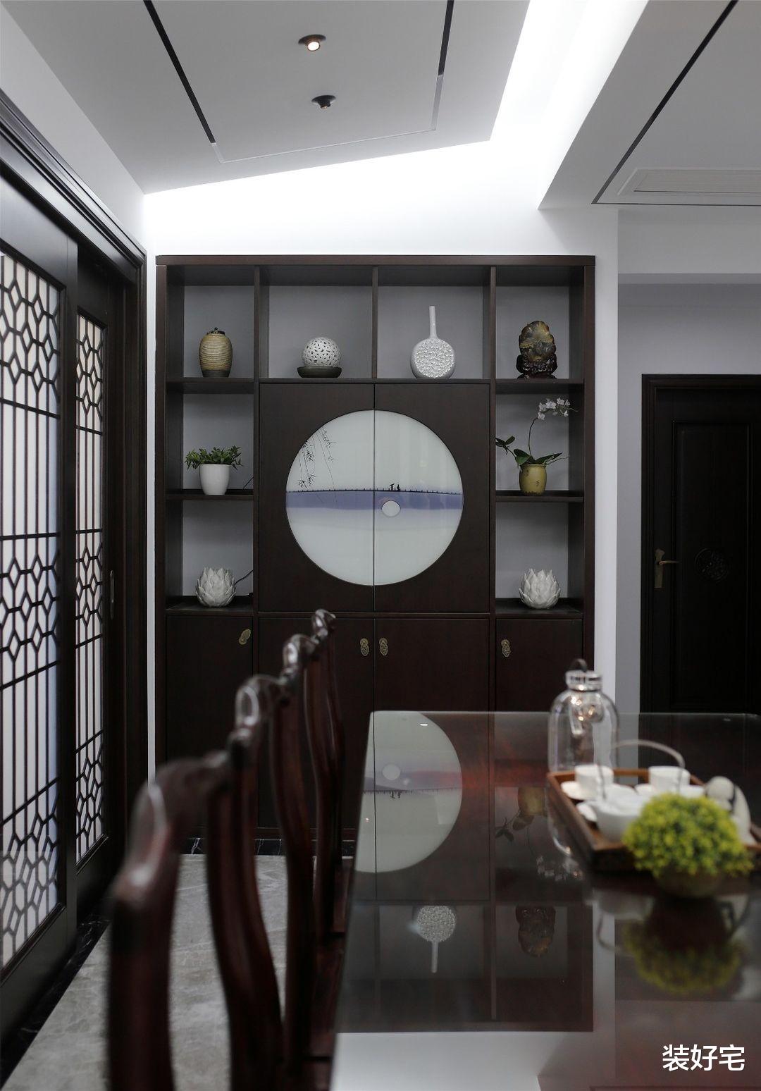 |130平方米的中式家装,搭配自然复古的红木,简约又大气!
