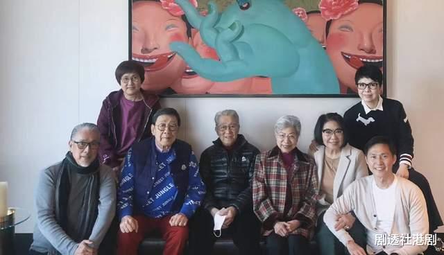 周骢|TVB一众老戏骨罕见聚会，有人在今年年初丧妻，有人一生未嫁