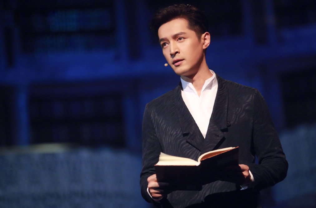 张晨光|老戏骨张晨光为娶她，连送4年玫瑰，婚后2个儿子都是试管婴儿