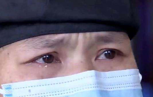 已婚书法家找未婚农妇生儿子,每月5000生活费,农妇仍等他娶自己