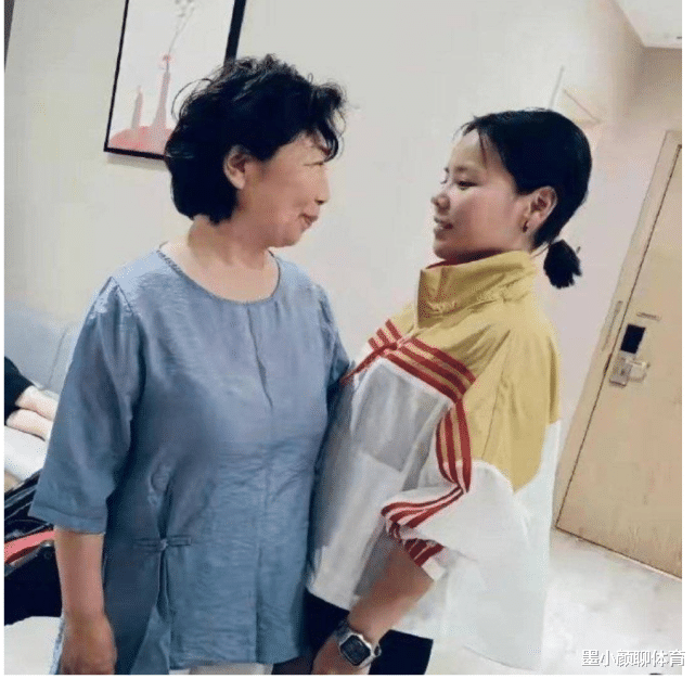 蔡徐坤|许敏老友发声，称许敏如今已经骨瘦如柴，经常哭泣导致视力模糊