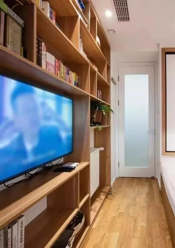 89平新房好有个性，玄关处装隔断，客厅不买沙发，装满卡座真实用