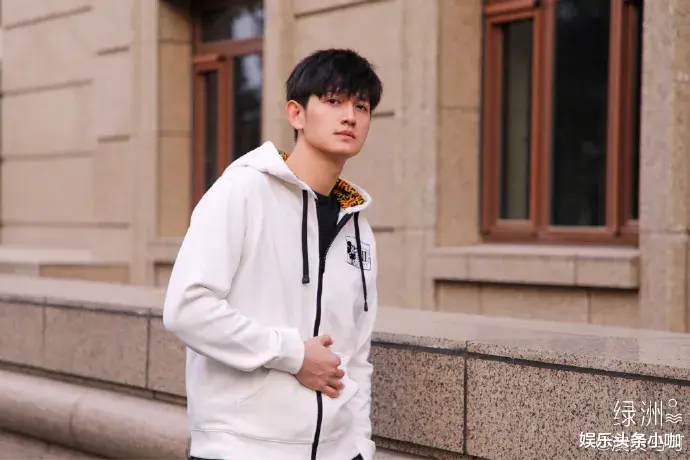 马可|承认了！隐婚两年，这对姐弟恋太能藏…