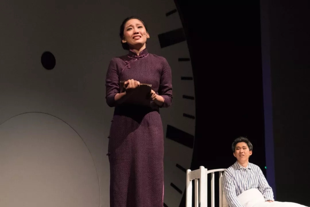 王亚平代表许鹿希等近七亿人成首位太空出舱女性,她们平凡又伟大