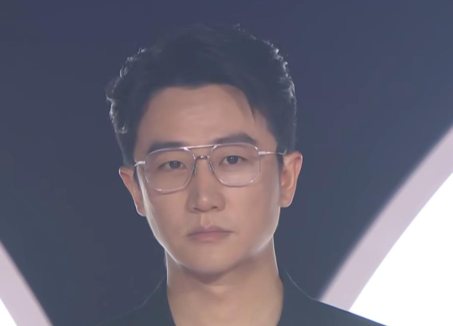 邓伦|男星红毯大赏：张若昀脖子前倾，邓伦大油头，白敬亭鼻头泛油光