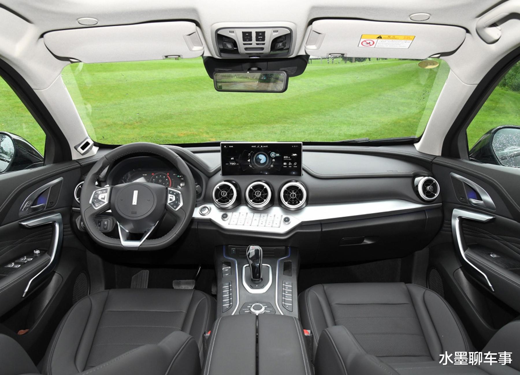 洗车|男子开20万的长城VV7去洗车，洗车工看到仪表盘笑了：赶紧拍个照