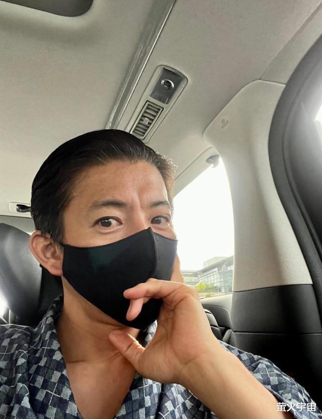 木村拓哉|48岁木村拓哉怼脸拍皱纹深，穿浴衣发根花白显苍老，颜值飘忽不定