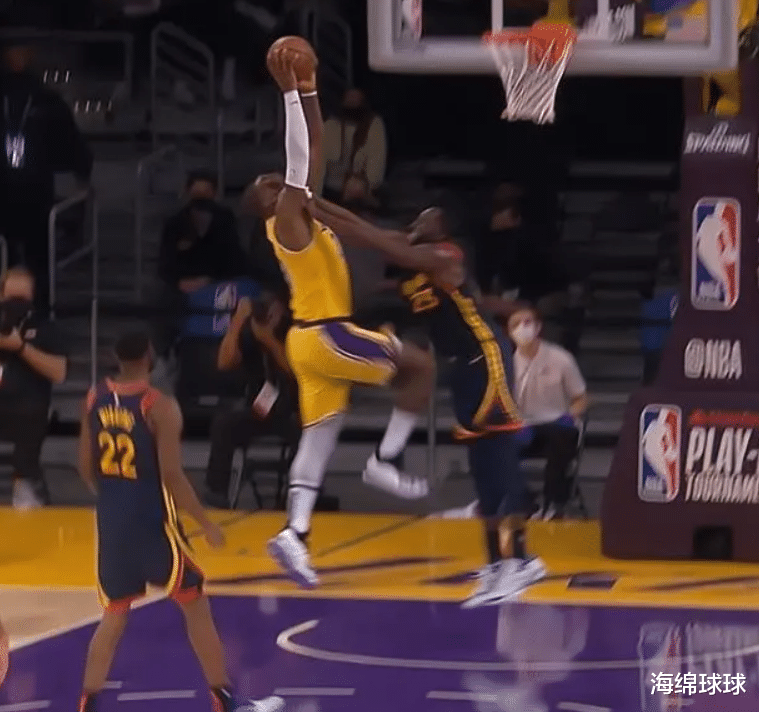 奥黛丽·塔图|反向嘲讽！塔图姆：如果我是詹姆斯，被犯规不会没有罚球