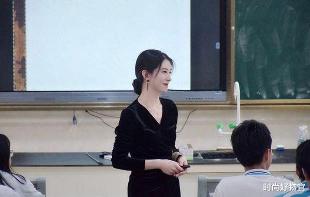 大S|高中女教师火了，身材好气质佳，比女明星都漂亮，护肤方法或是功臣