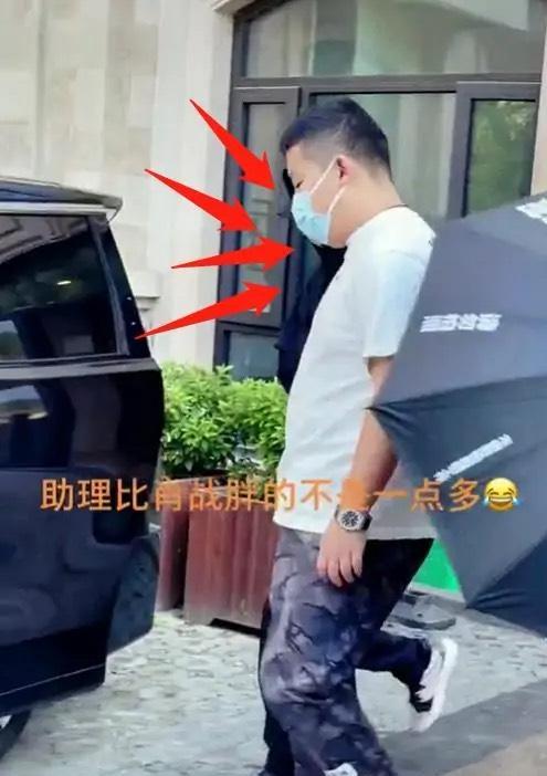 肖战|肖战5月10日《玉骨遥》上班，长衣长袖对抗33度高温