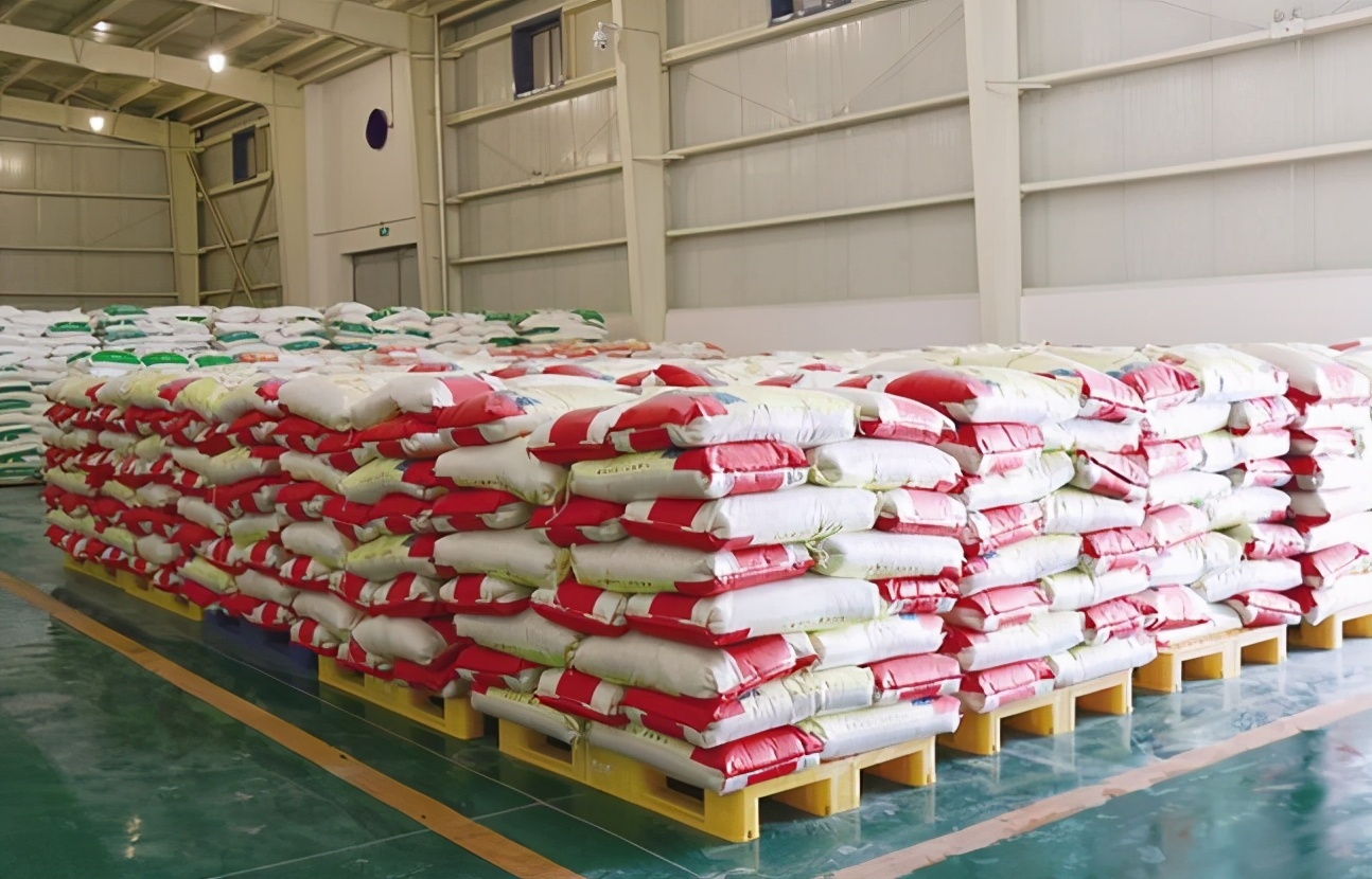  为何美国宁可赔钱，也要卖粮食给中国？背后有何原因