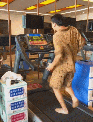 李小璐|“女友和吴京撞脸，一见她就出戏！总想起电影！”哇哈哈哈！