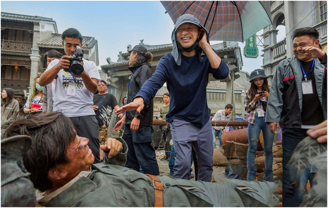 周星驰|《功夫2》没等到，却等到了周星驰另一部大片的消息，海报很玄幻