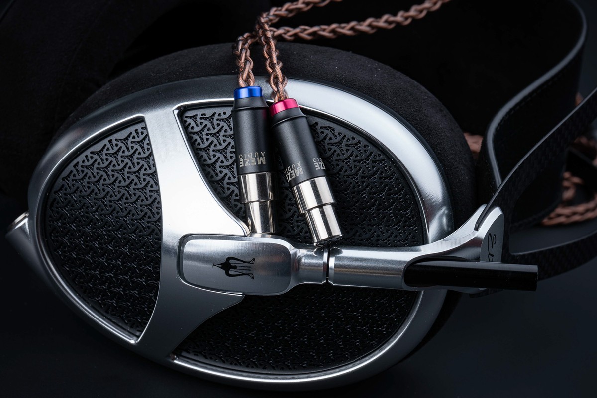 闻泰科技|浅谈Meze Audio 新旗舰Elite的几种面孔变换＆主观总结