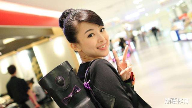 潘曉婷|潘曉婷已年近40歲，穿著打扮如少女，至今仍單身，喜歡自由生活