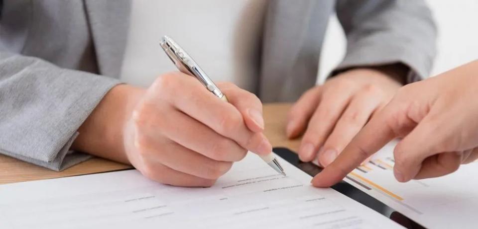  买二手房怎样签合同才最保险？手把手教你看准这9点！