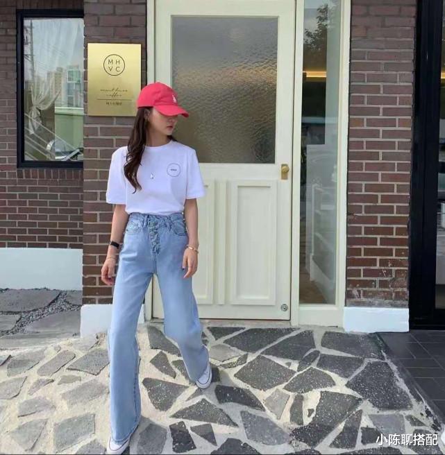 小陈聊搭配|T恤穿不好别怪版型,先解决5个穿搭难点,时髦又百搭