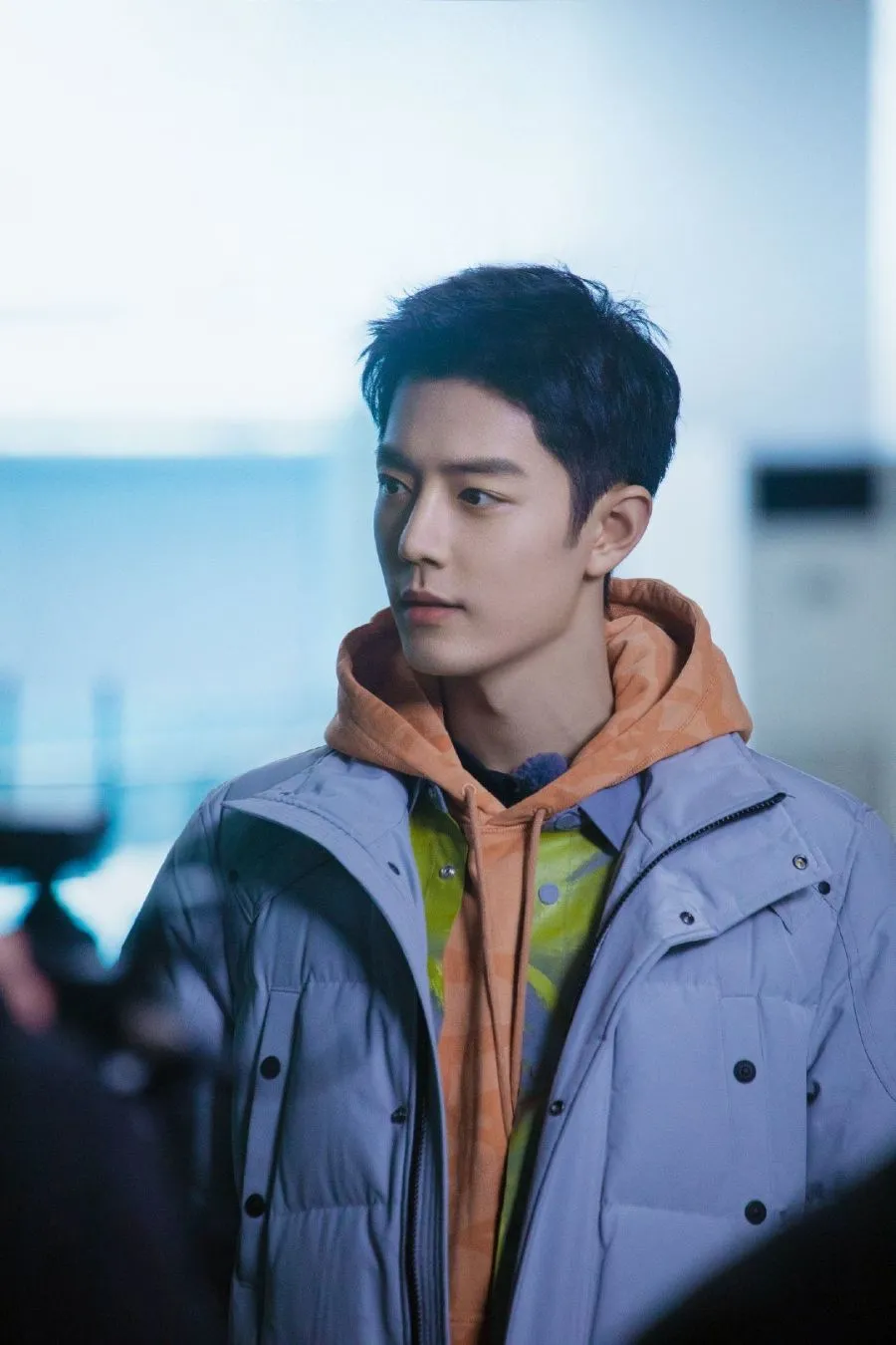 吴彦祖|更换代言人肖战，网友直呼长了见识，也让蔡徐坤和杨颖有些尴尬！